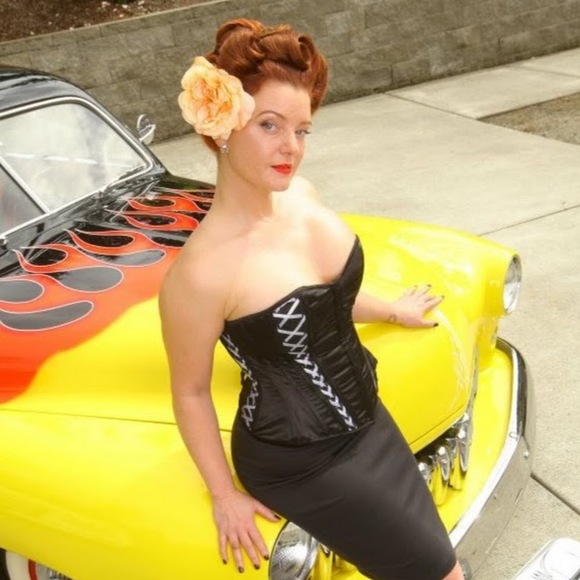 Meet your Posher, Kelly - Picture 1 of 1